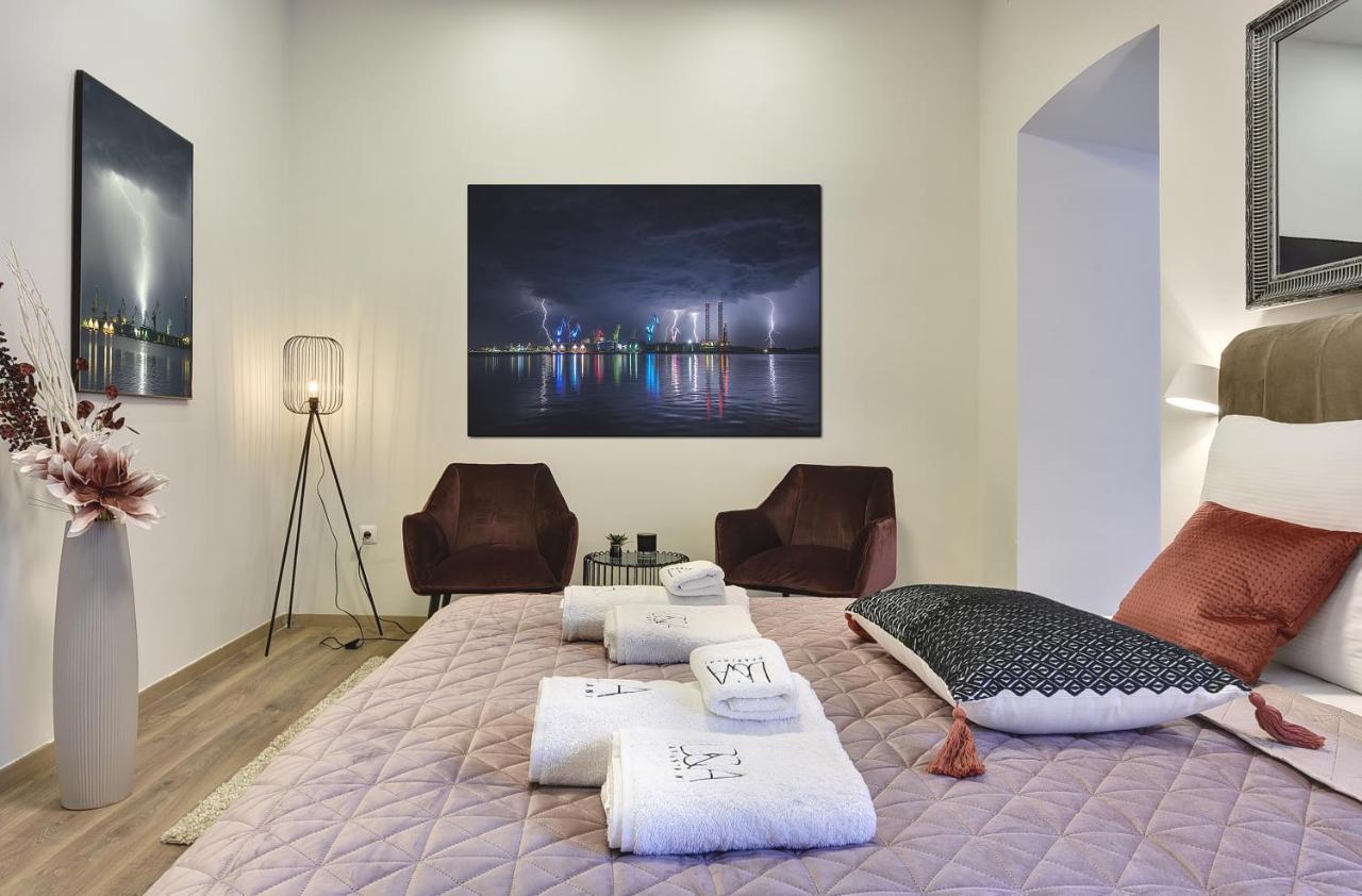 D&A Central Luxury Apartments With Free Parking Pula Exterior photo