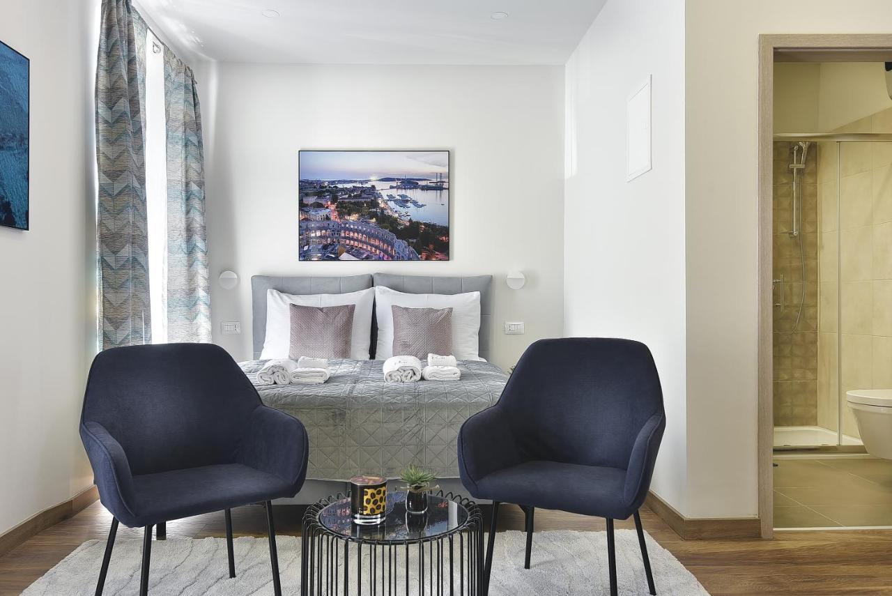 D&A Central Luxury Apartments With Free Parking Pula Exterior photo