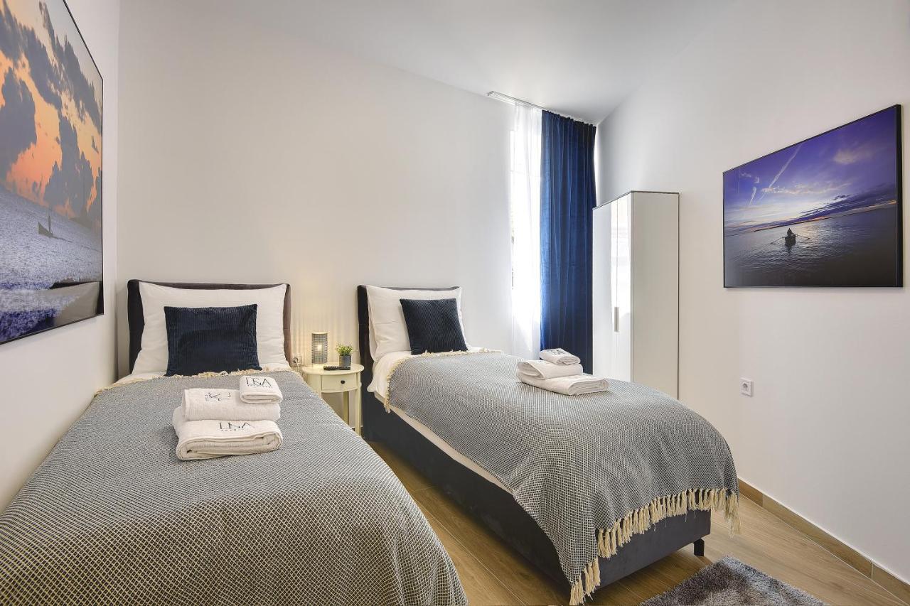 D&A Central Luxury Apartments With Free Parking Pula Exterior photo