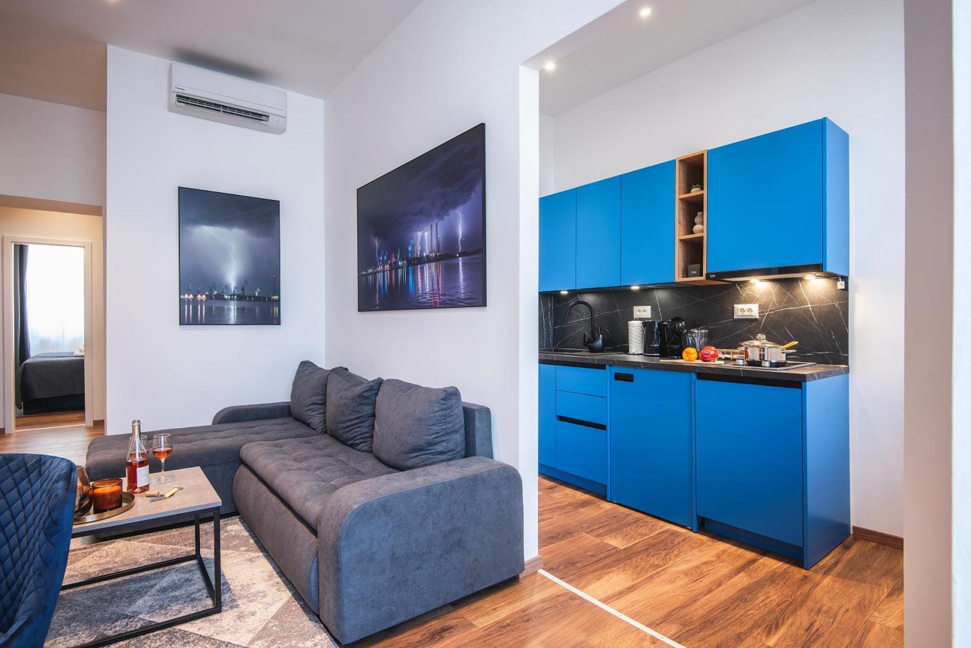 D&A Central Luxury Apartments With Free Parking Pula Exterior photo