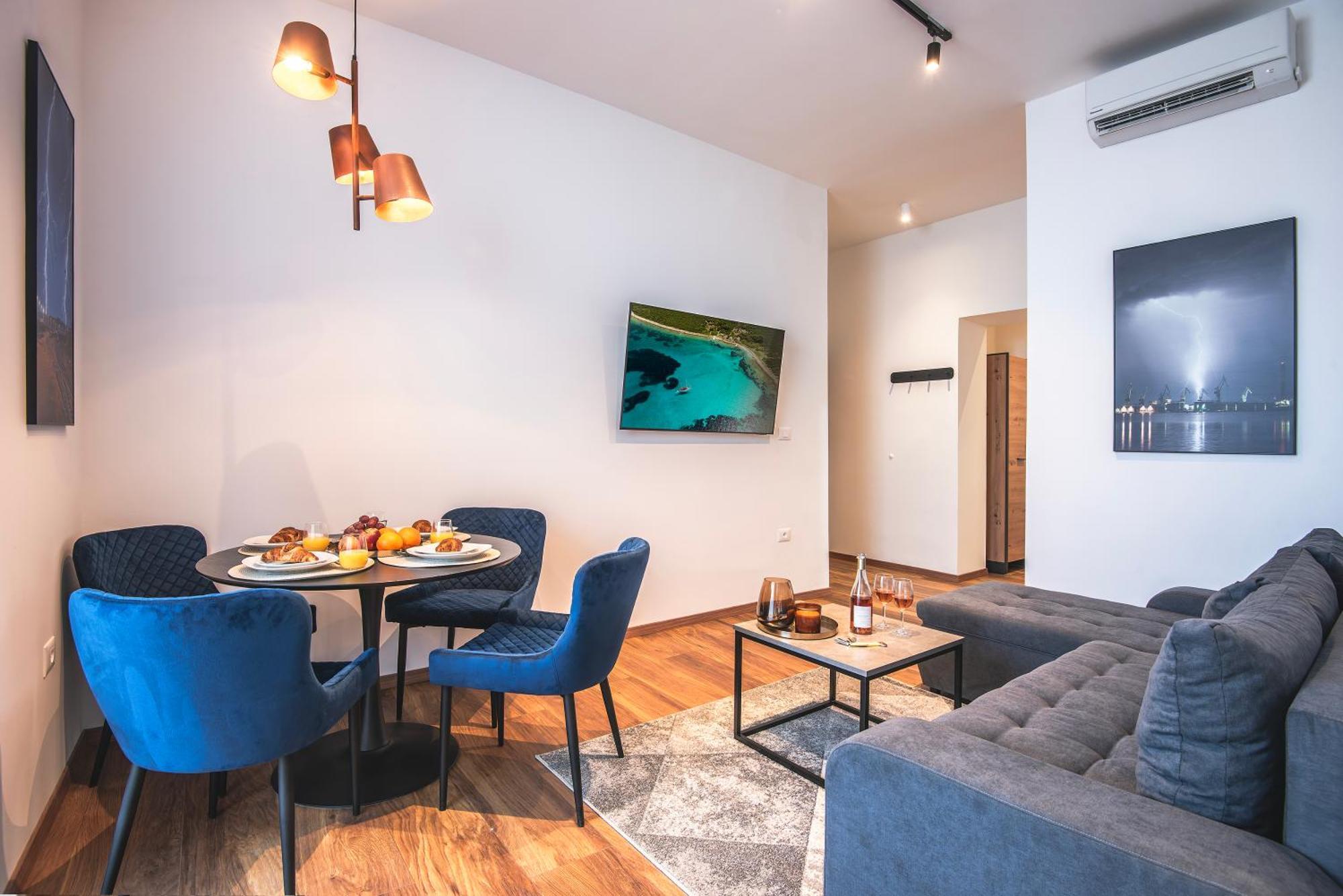 D&A Central Luxury Apartments With Free Parking Pula Exterior photo