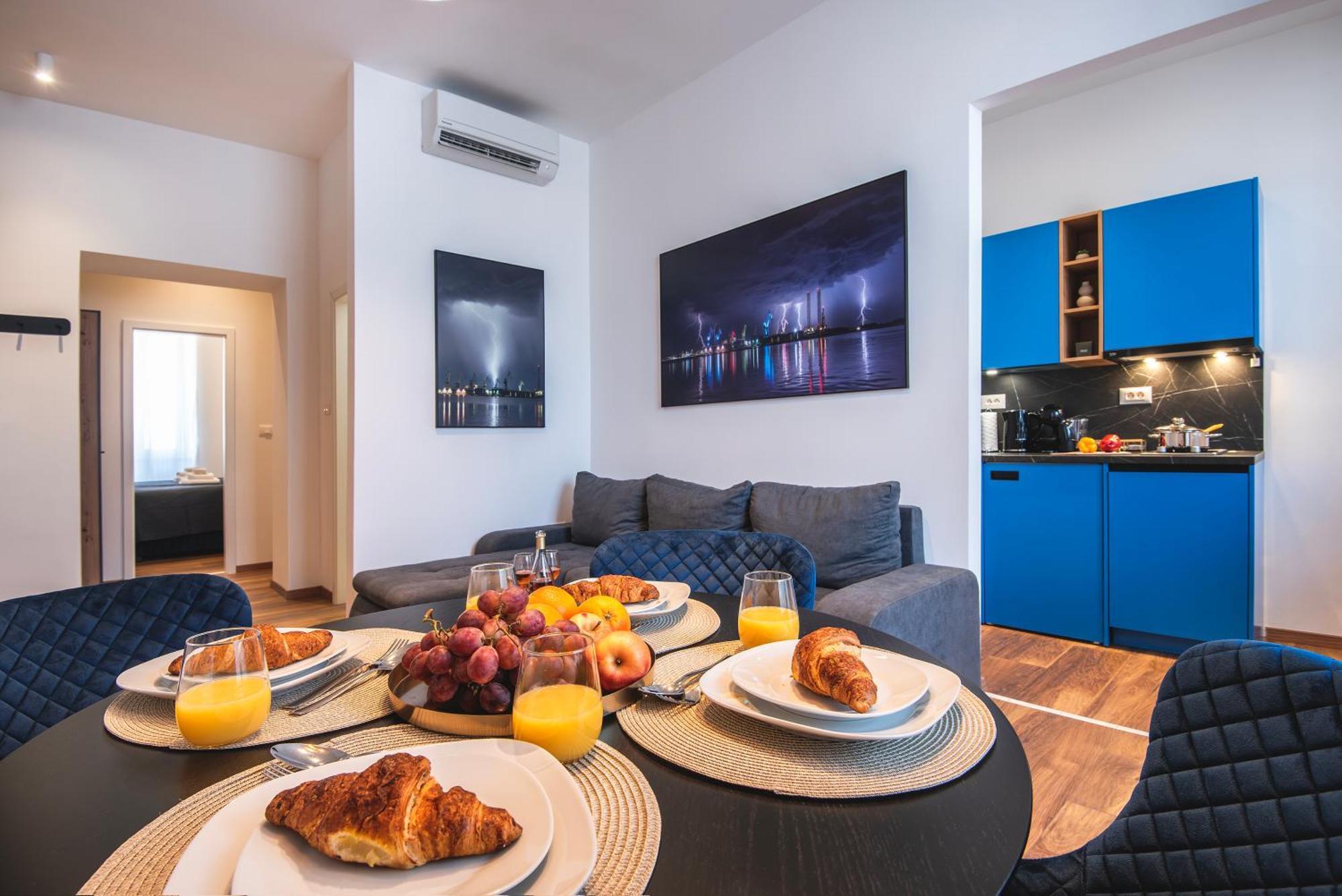 D&A Central Luxury Apartments With Free Parking Pula Exterior photo